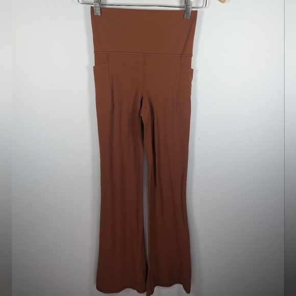 Athleta Salutation Stash Flare Yoga Athletic Gym Leggings Pants Size Woman's XS - Picture 2 of 5